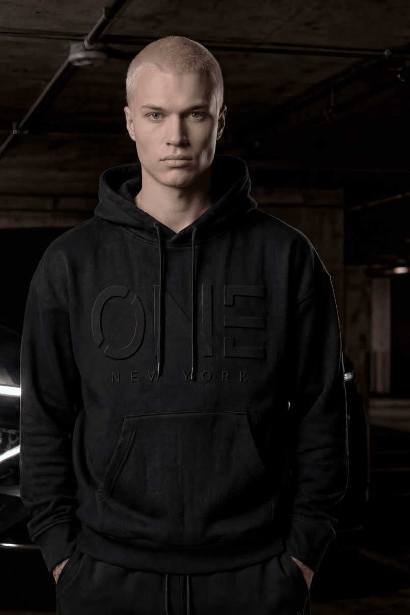 Oscar Hoodie Black - ONE New York
